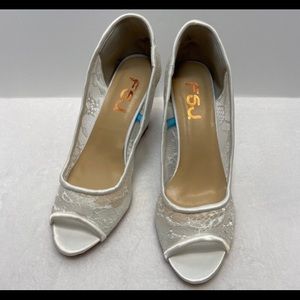 Peep Toe White Lace Wedges